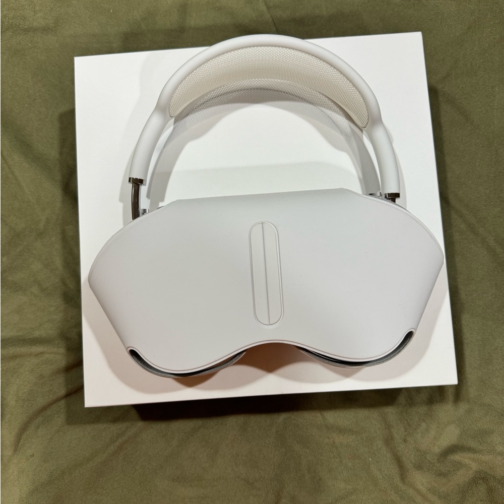 ✨New w/ Opened Box✨ Apple AirPods Max, Silver